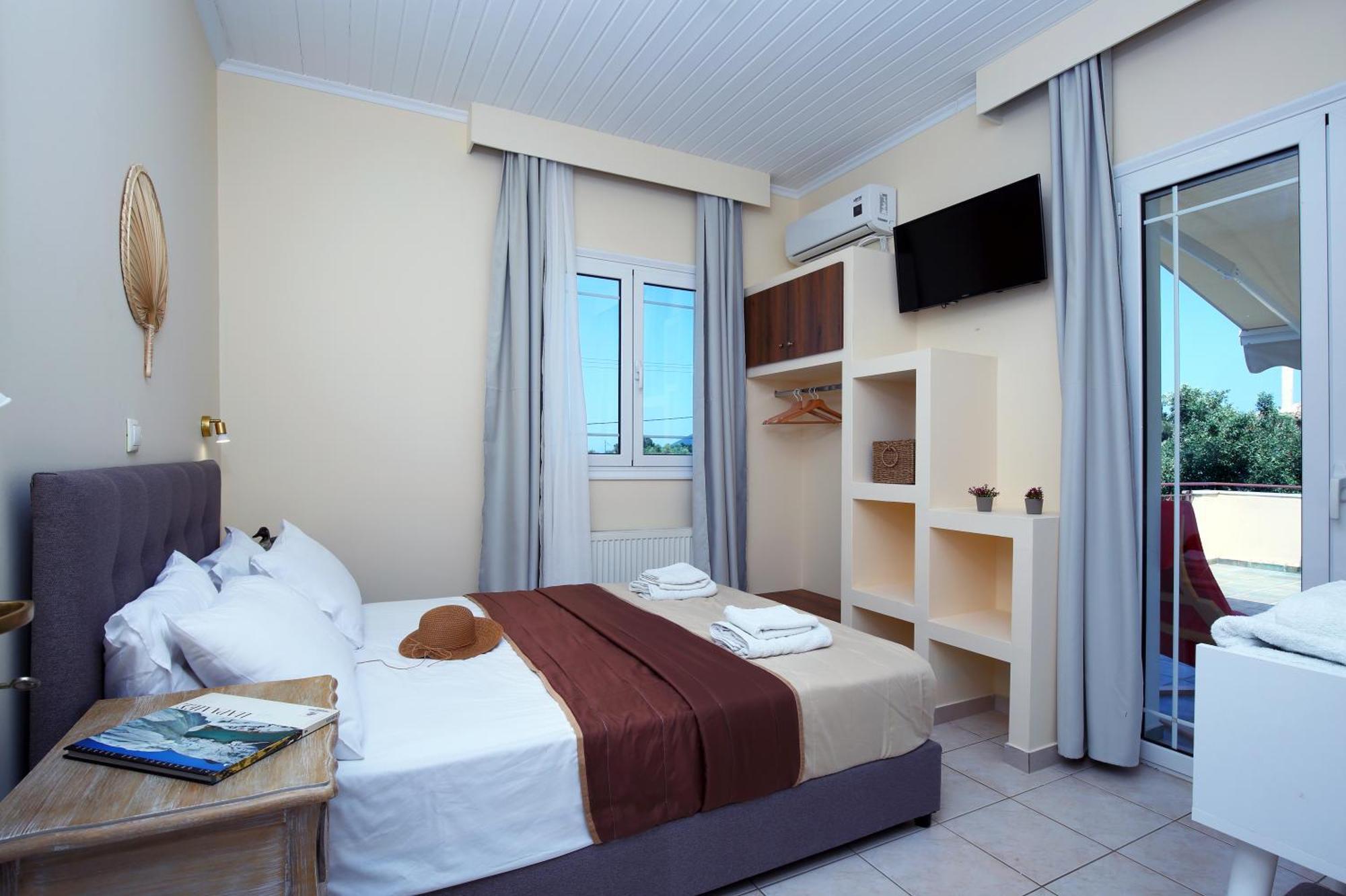 Avra Aparthotel