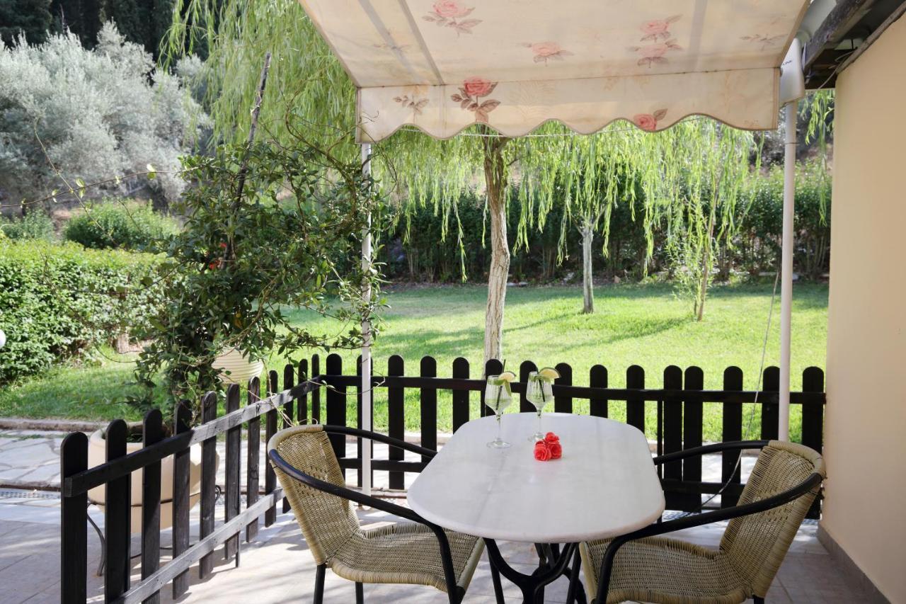 Aparthotel Avra 2*